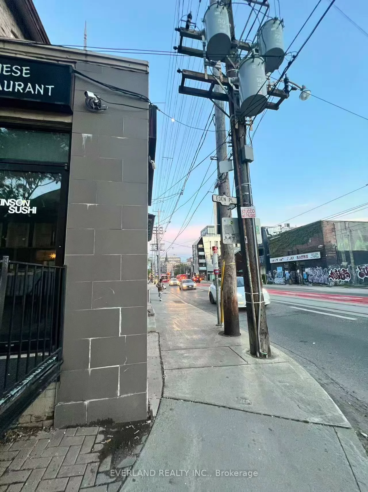 217, Bathurst, Kensington-Chinatown, Toronto