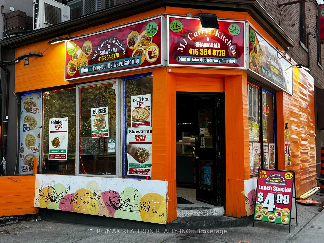203, Dundas, Church-Yonge Corridor, Toronto