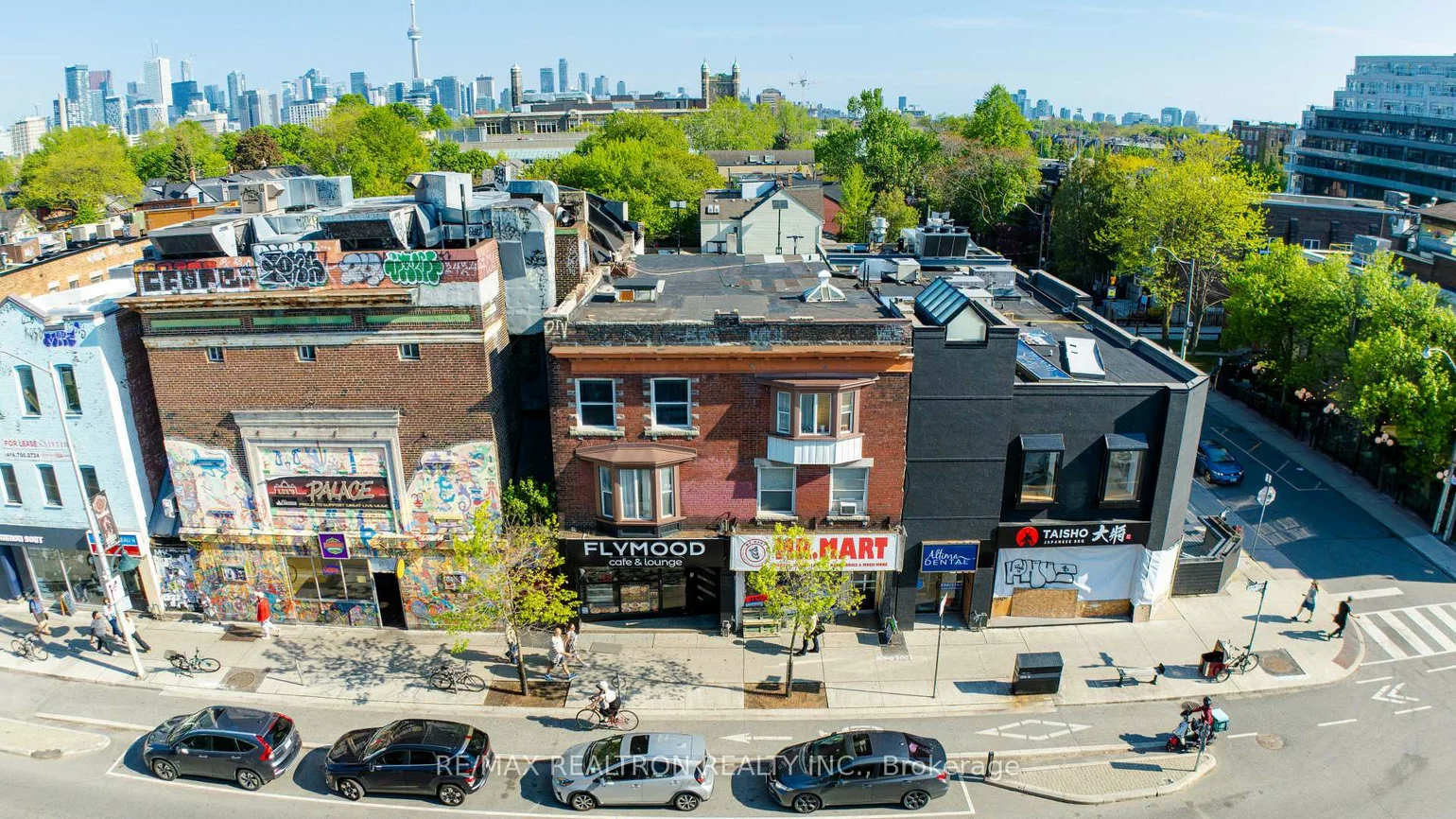 533, Bloor, University, Toronto
