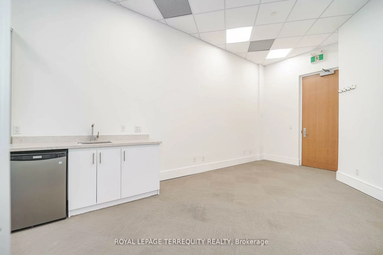 4789, Yonge, Willowdale East, Toronto