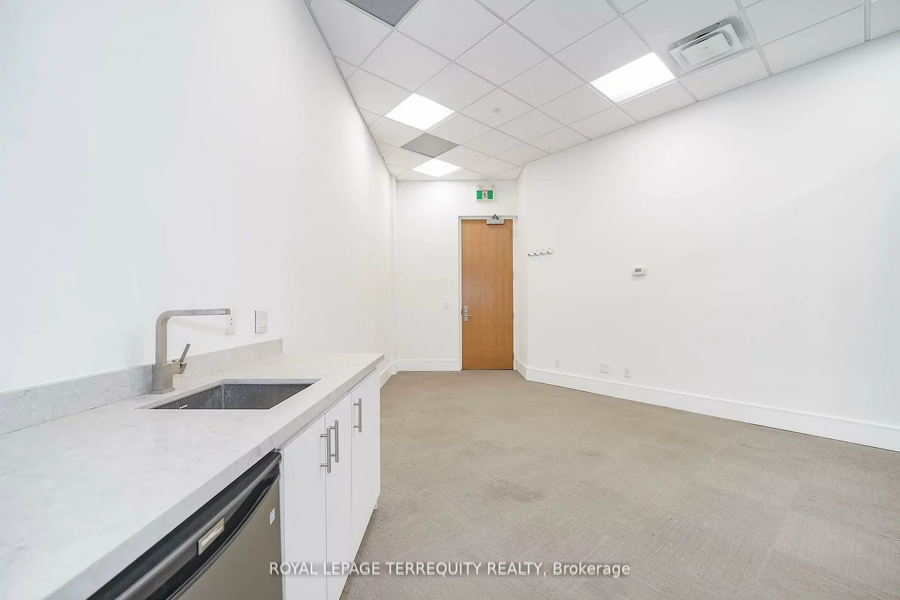 4789, Yonge, Willowdale East, Toronto