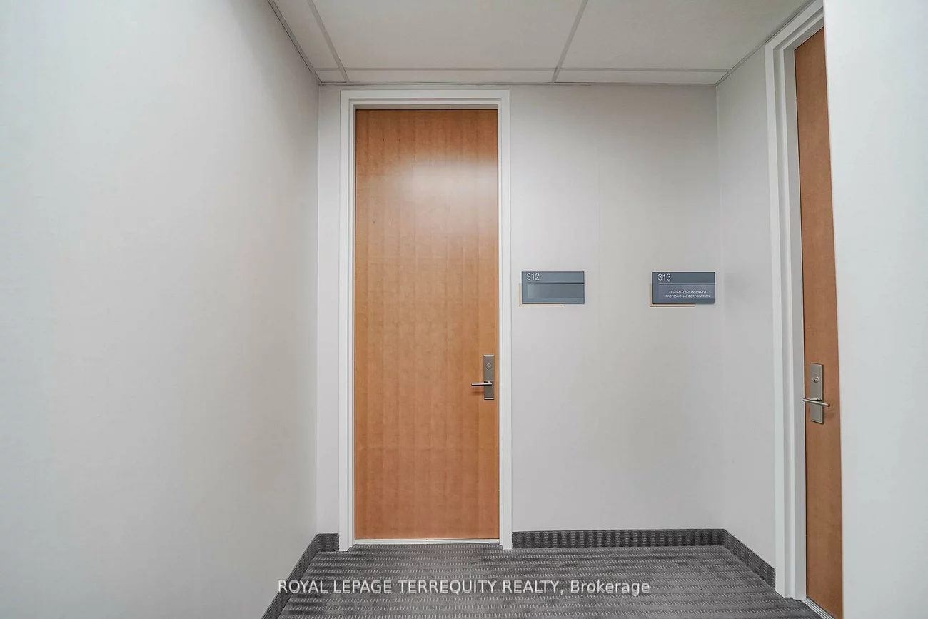 4789, Yonge, Willowdale East, Toronto