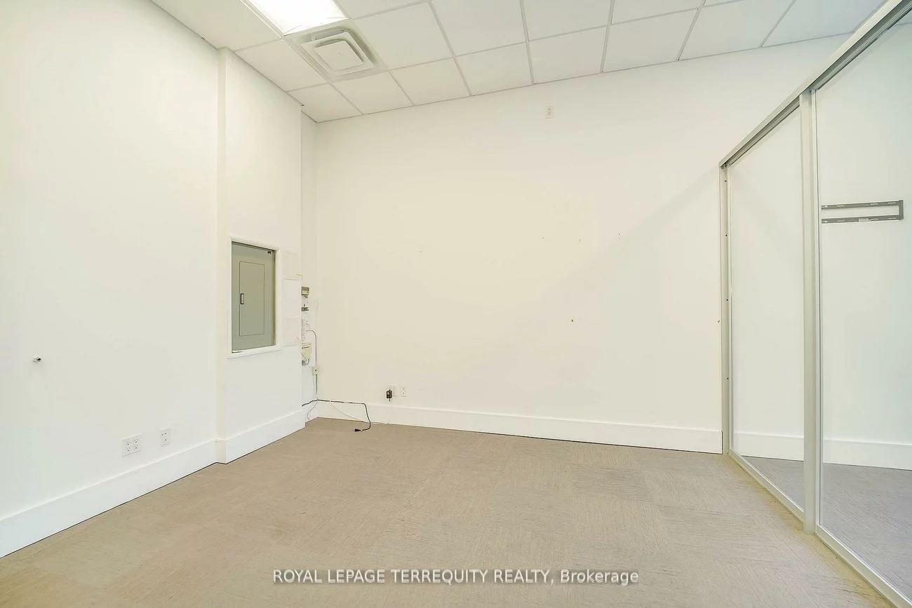 4789, Yonge, Willowdale East, Toronto