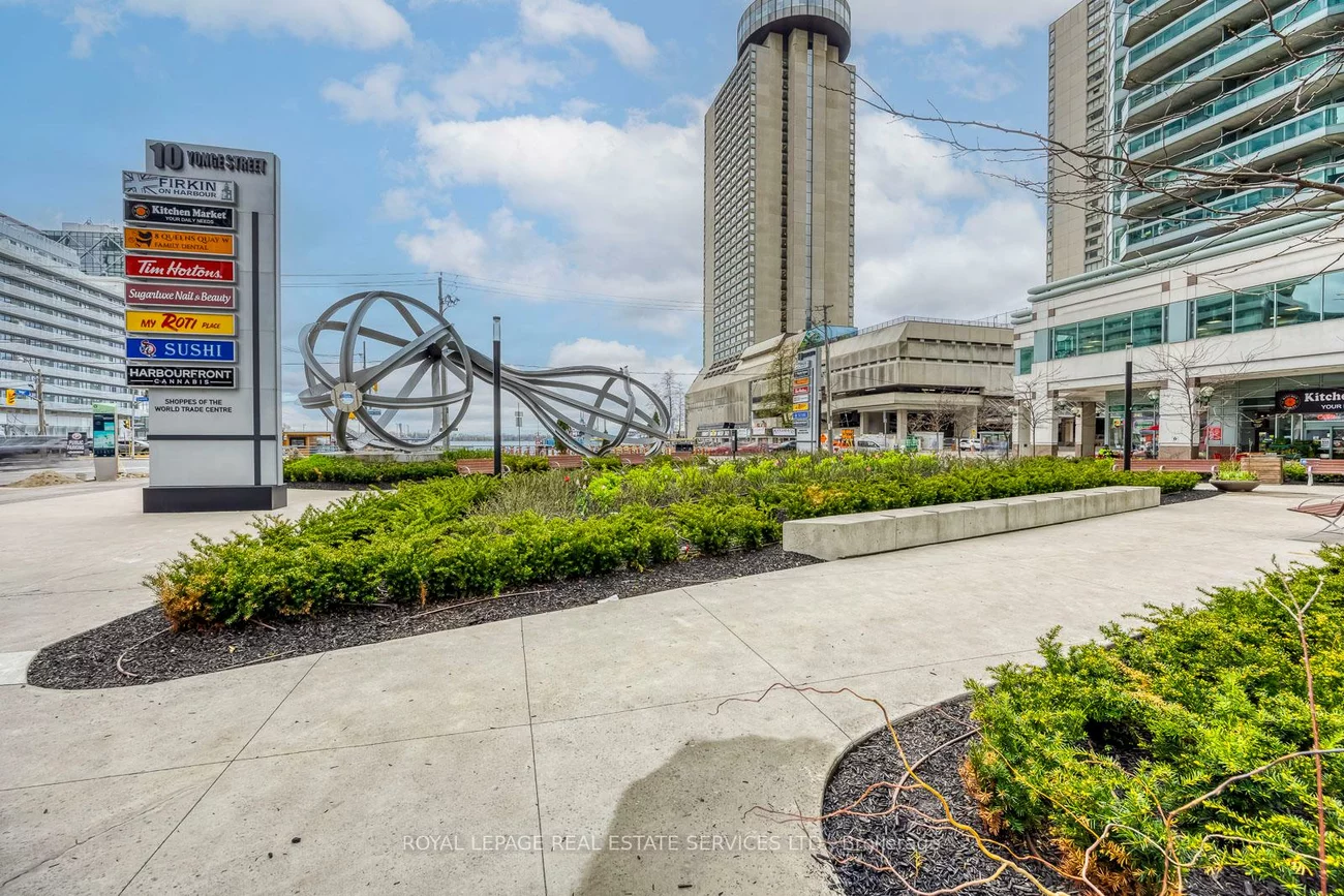 10, Yonge, Waterfront Communities C1, Toronto
