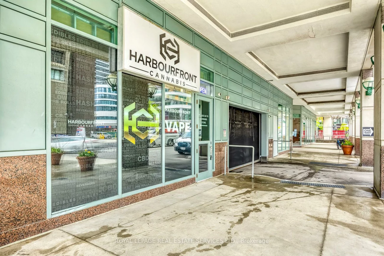 10, Yonge, Waterfront Communities C1, Toronto