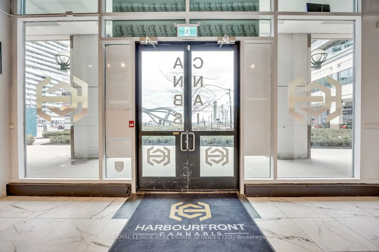 10, Yonge, Waterfront Communities C1, Toronto