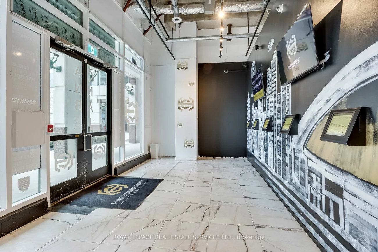 10, Yonge, Waterfront Communities C1, Toronto