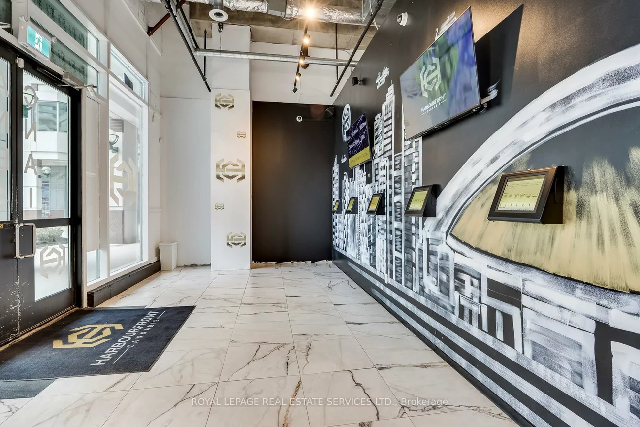 10, Yonge, Waterfront Communities C1, Toronto