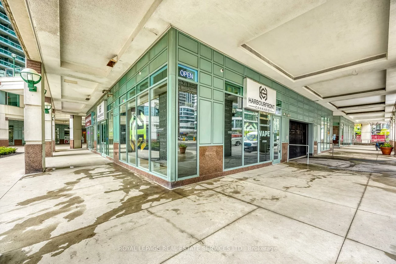 10, Yonge, Waterfront Communities C1, Toronto