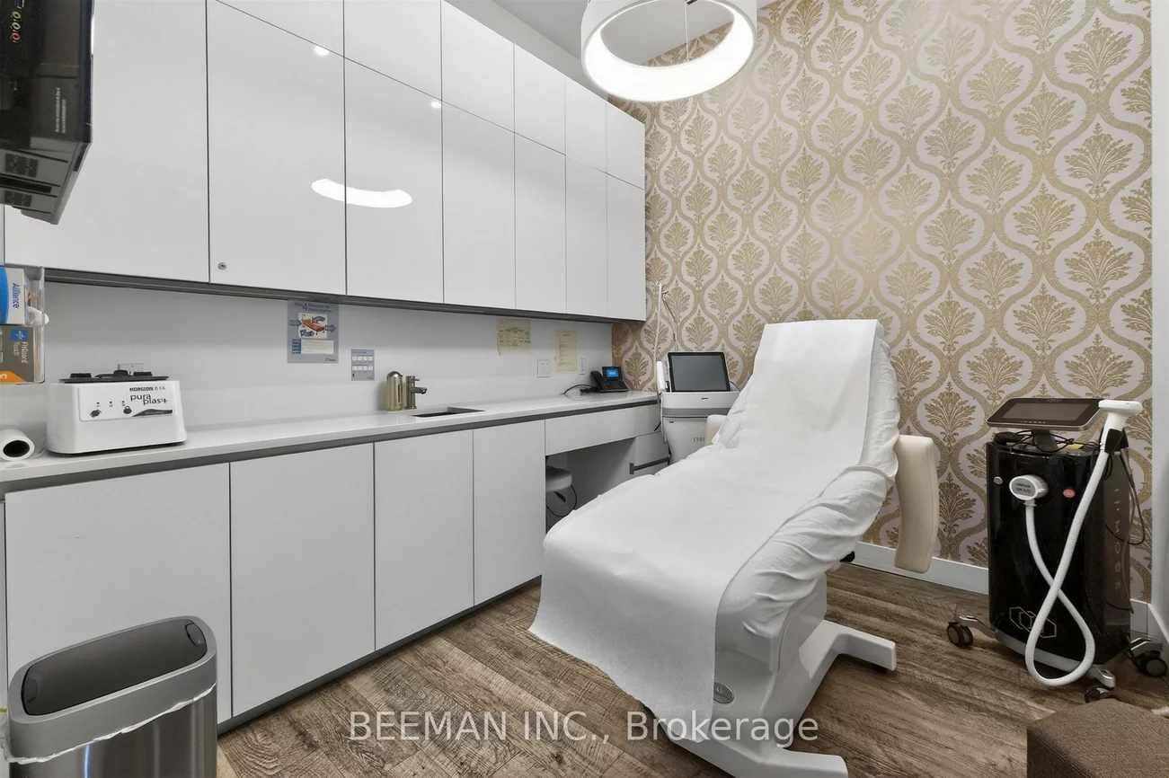 1396, DON MILLS, Banbury-Don Mills, Toronto
