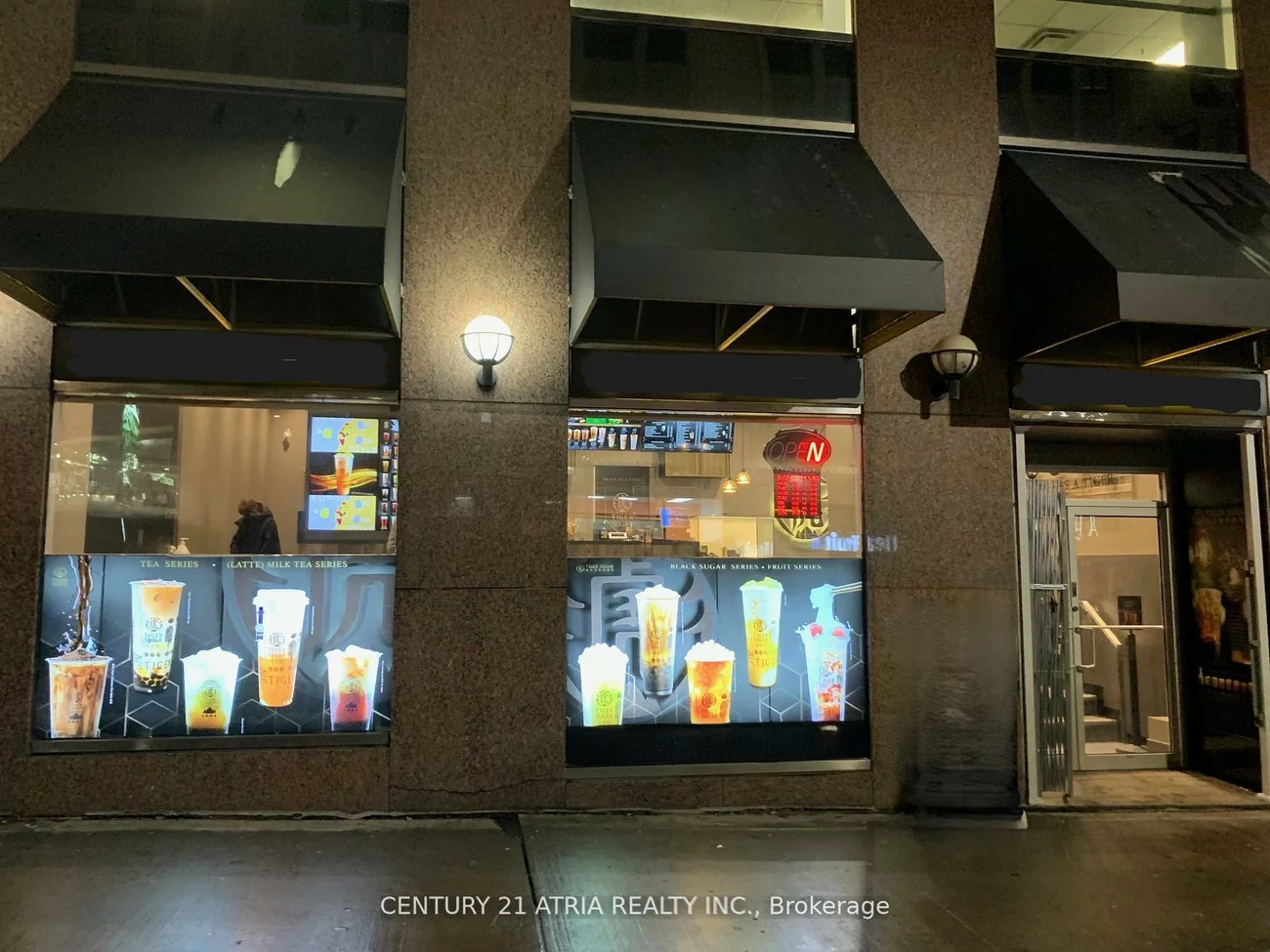 439A, Yonge, Bay Street Corridor, Toronto
