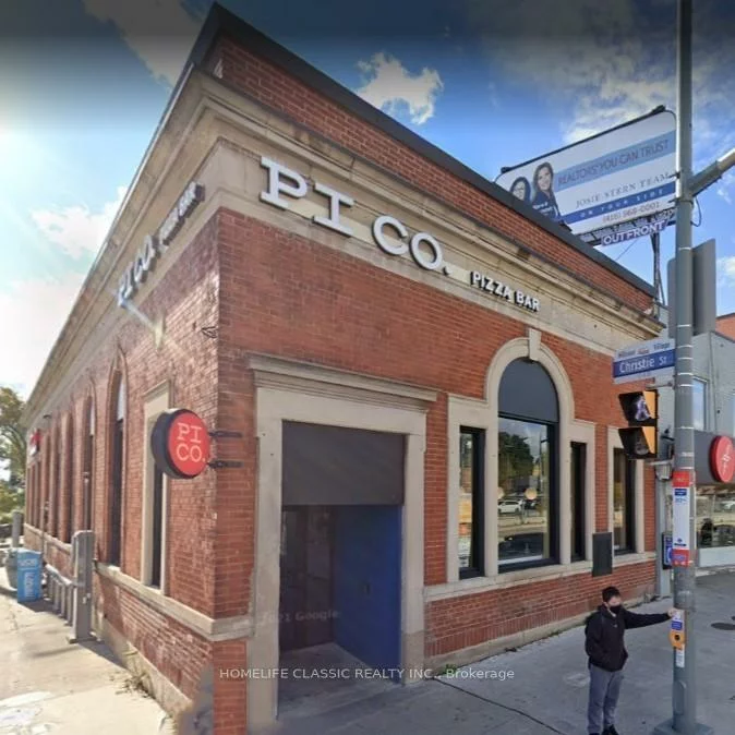 687, St Clair, Wychwood, Toronto