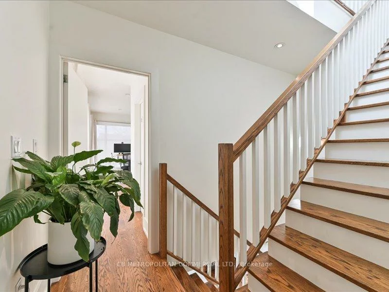 968, Queen, Trinity-Bellwoods, Toronto