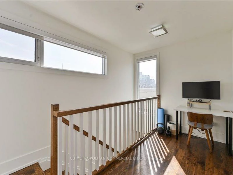 968, Queen, Trinity-Bellwoods, Toronto