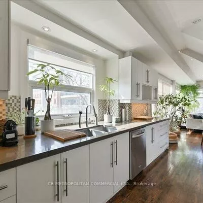 Commercial for sale, 968, Queen, Trinity-Bellwoods, Toronto