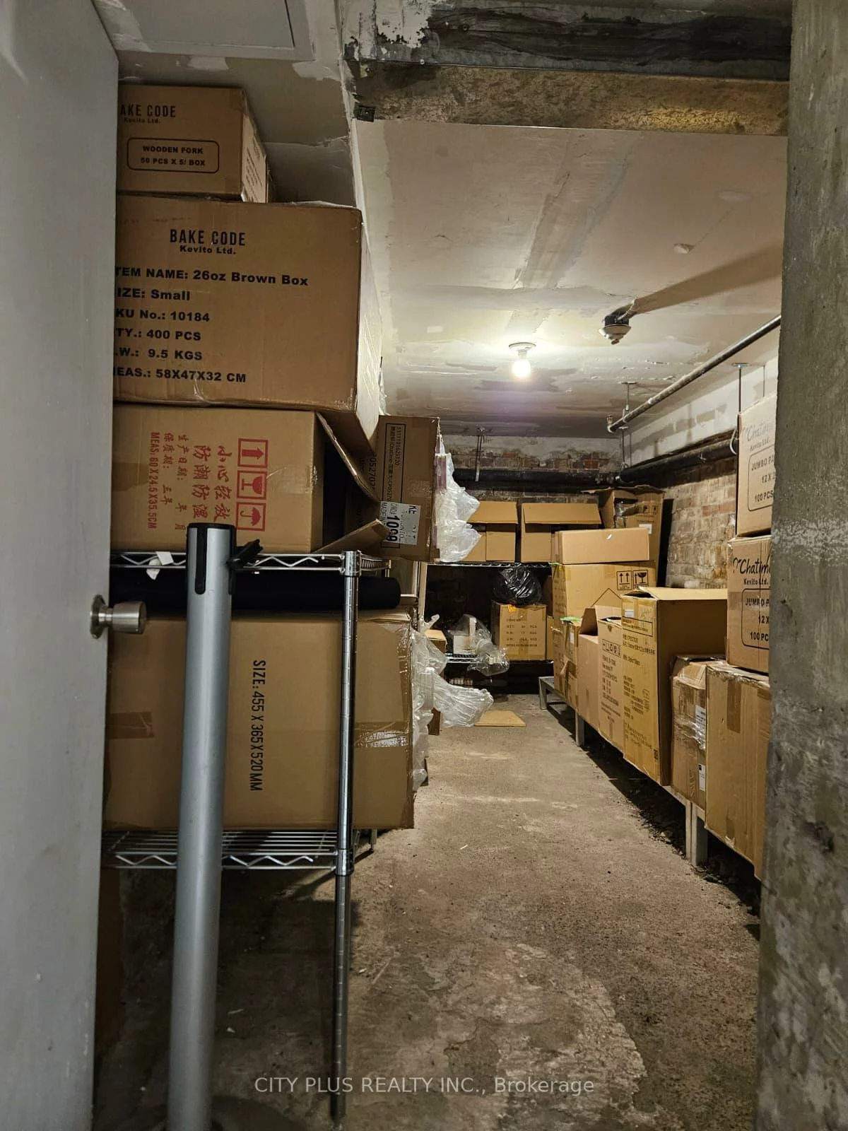 626, Yonge, Bay Street Corridor, Toronto