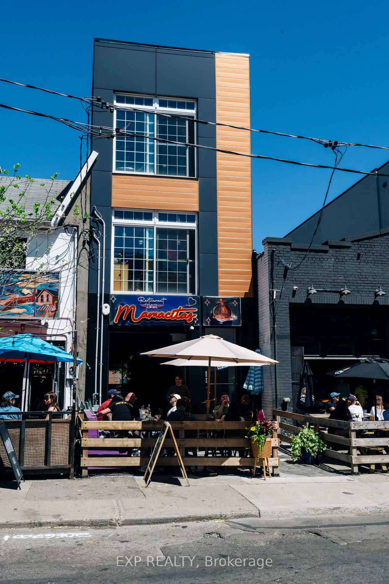 305, Augusta, Kensington-Chinatown, Toronto