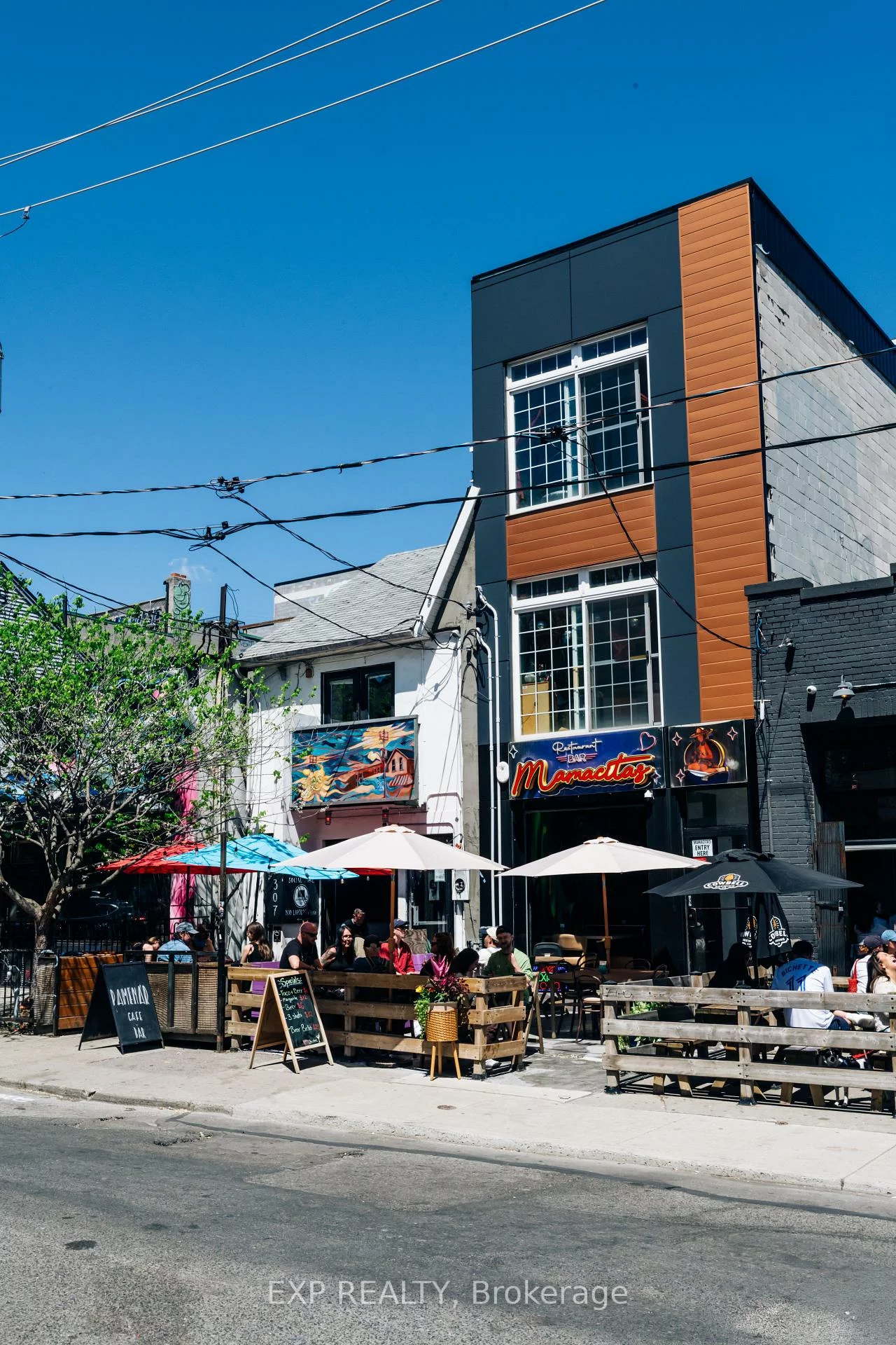 305, Augusta, Kensington-Chinatown, Toronto