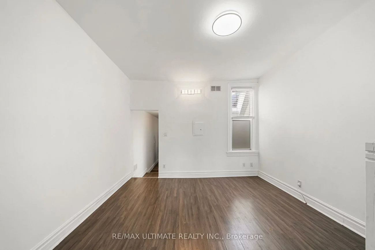 831, Queen, Niagara, Toronto