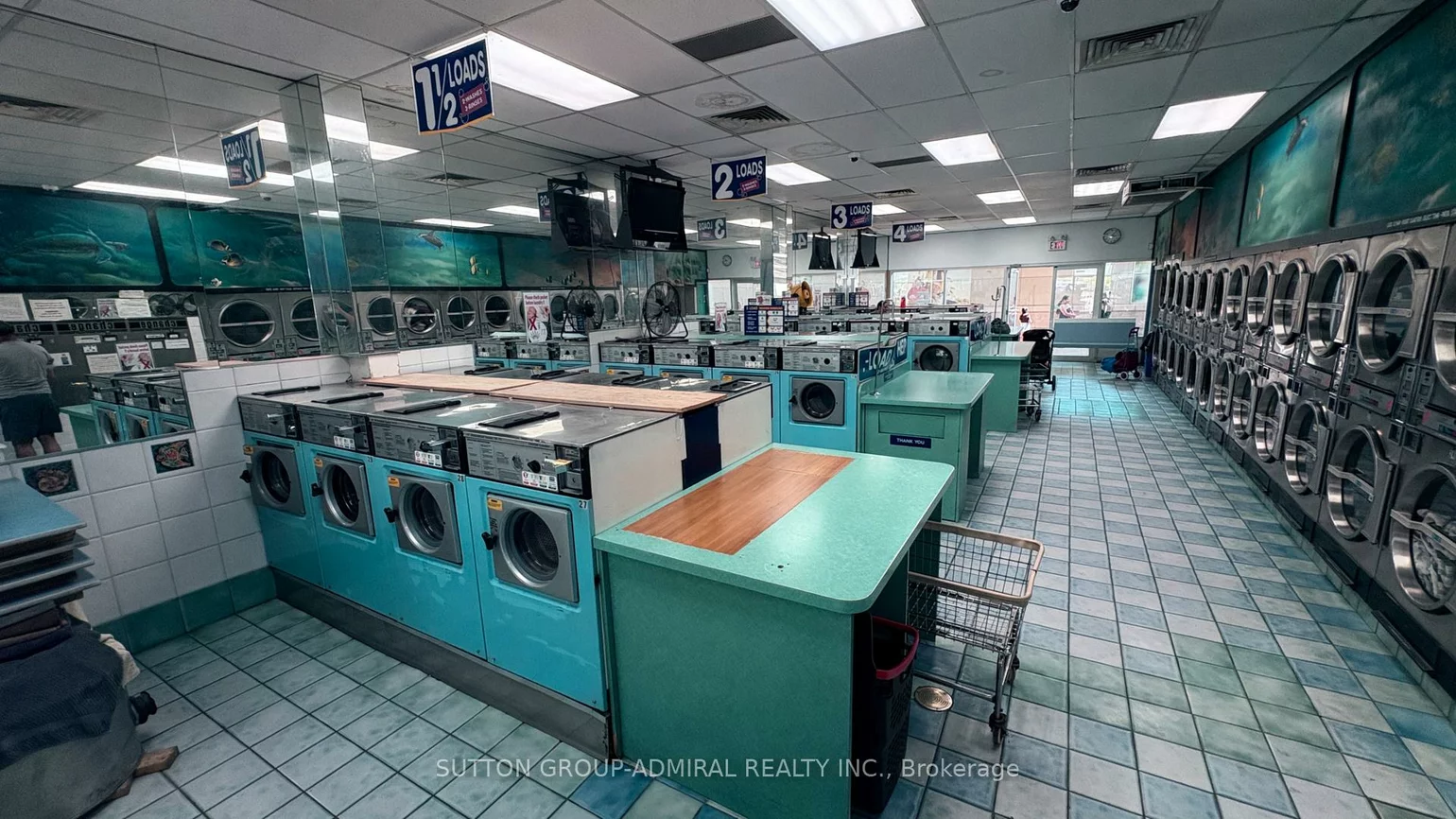 747, don mills, Flemingdon Park, Toronto