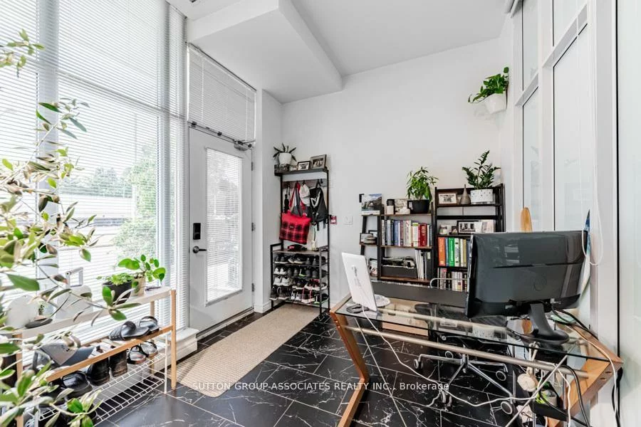 618 A, Fleet, Niagara, Toronto