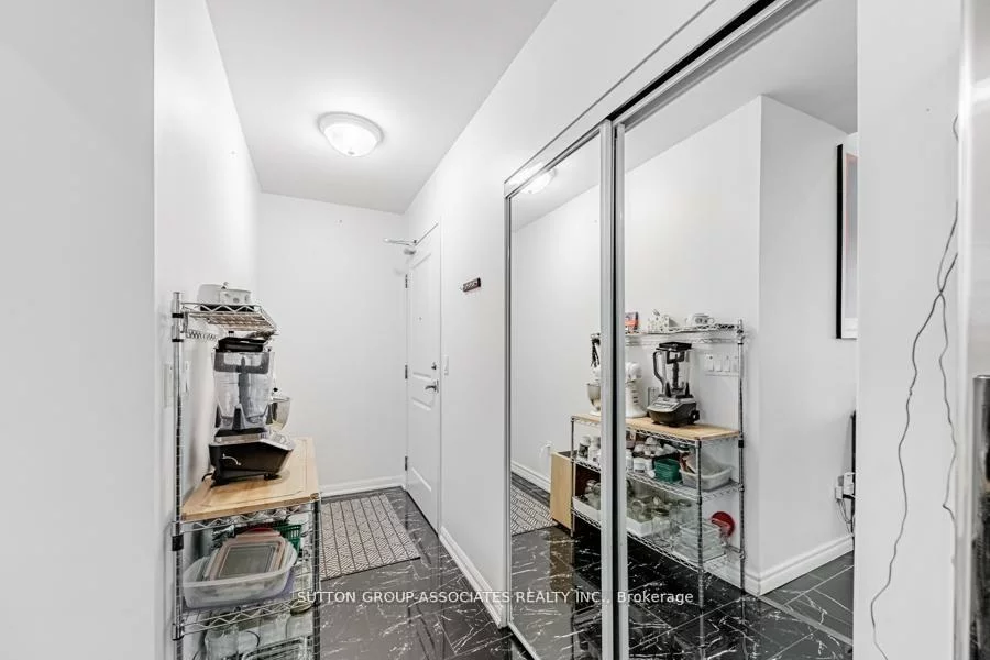 618 A, Fleet, Niagara, Toronto