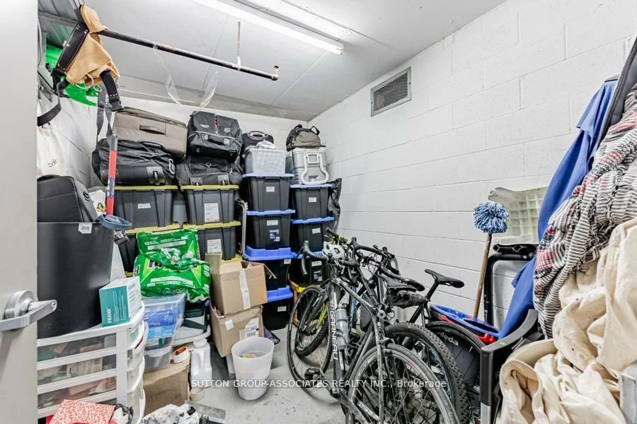 618 A, Fleet, Niagara, Toronto