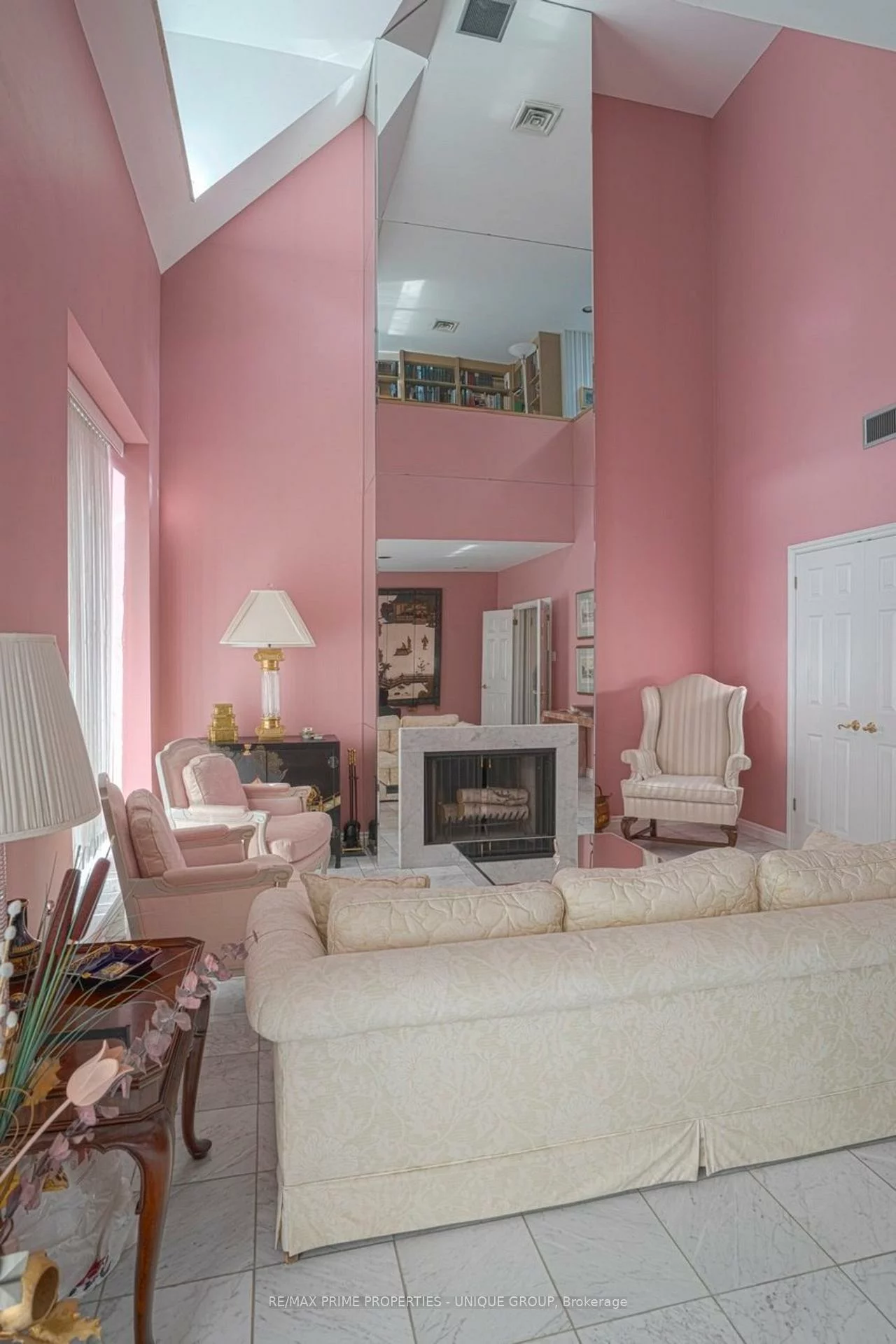 112, Scollard, Annex, Toronto