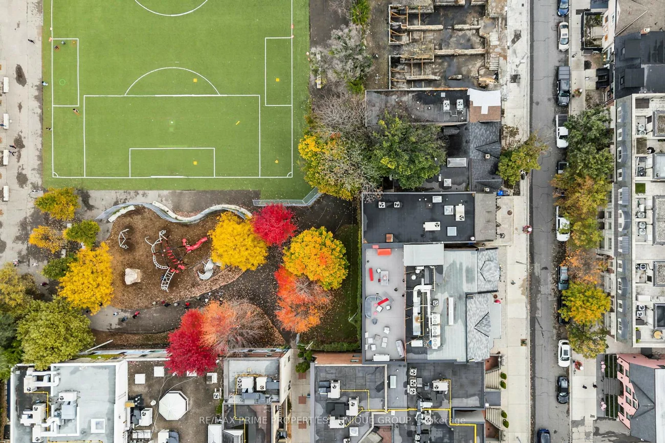 112, Scollard, Annex, Toronto