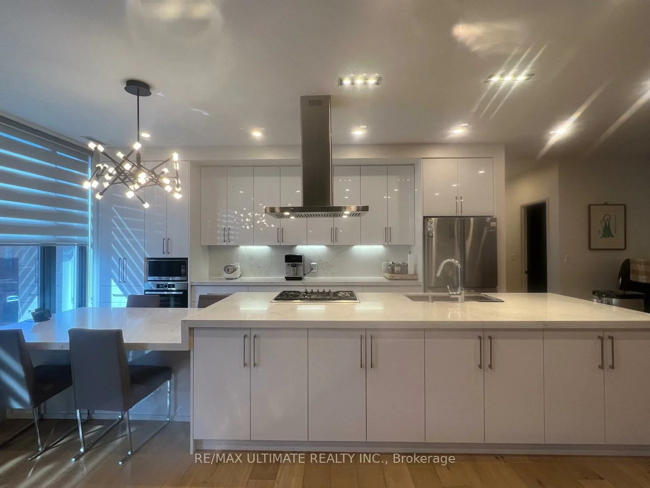 172, Harbord, University, Toronto