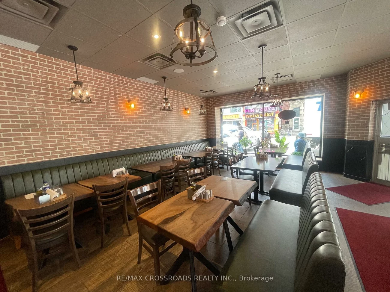 655-663, Queen, Niagara, Toronto