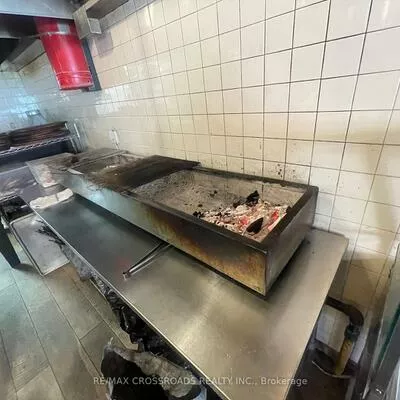 Commercial for sale, 655-663, Queen, Niagara, Toronto