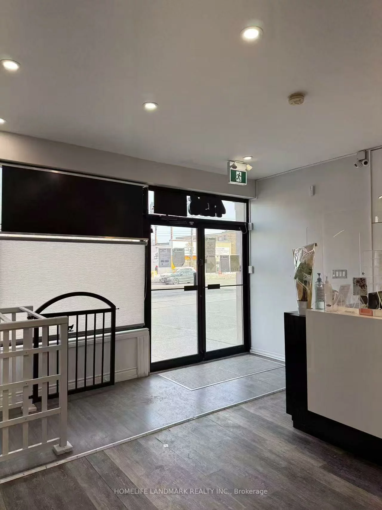 4140, Bathurst, Clanton Park, Toronto