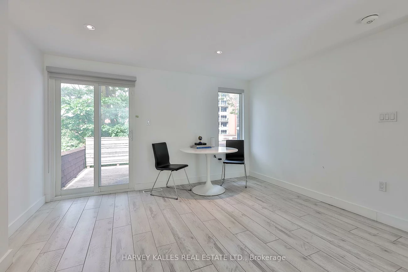 131, George, Moss Park, Toronto