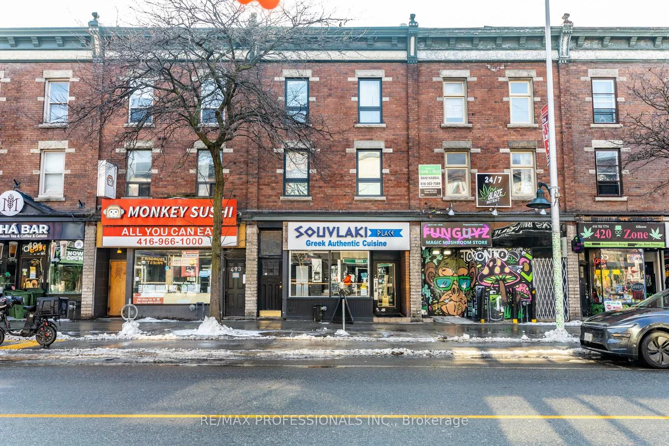 495, Bloor, University, Toronto