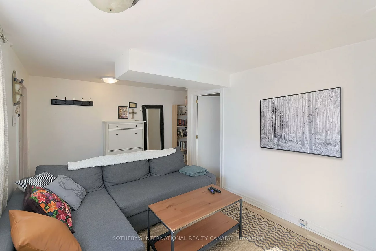 1155, Davenport, Wychwood, Toronto