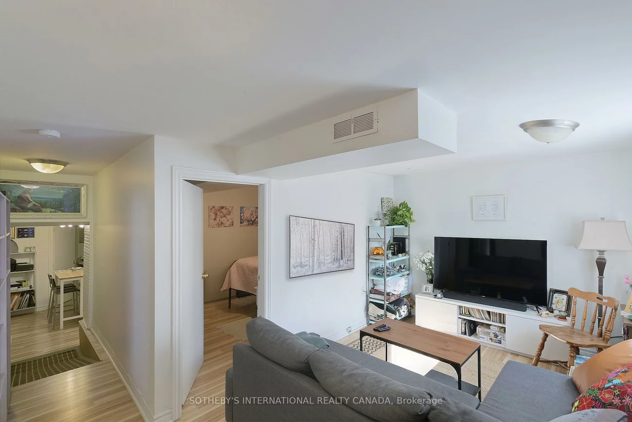 1155, Davenport, Wychwood, Toronto