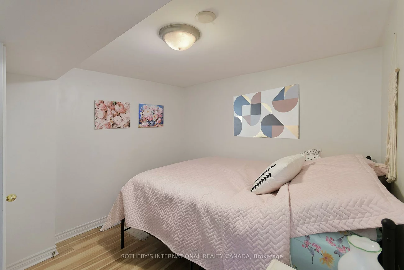 1155, Davenport, Wychwood, Toronto