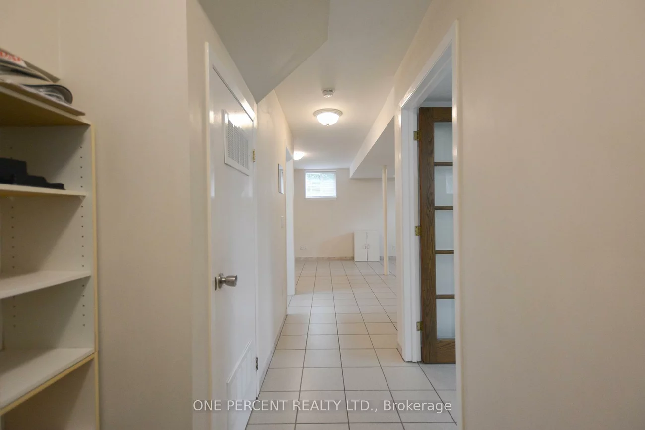 204, Sheppard, Lansing-Westgate, Toronto
