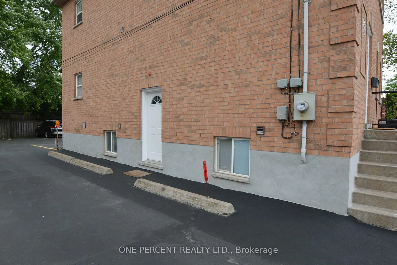 204, Sheppard, Lansing-Westgate, Toronto