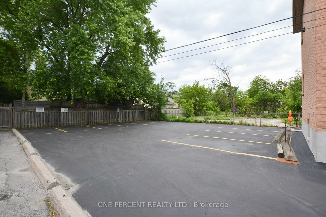204, Sheppard, Lansing-Westgate, Toronto