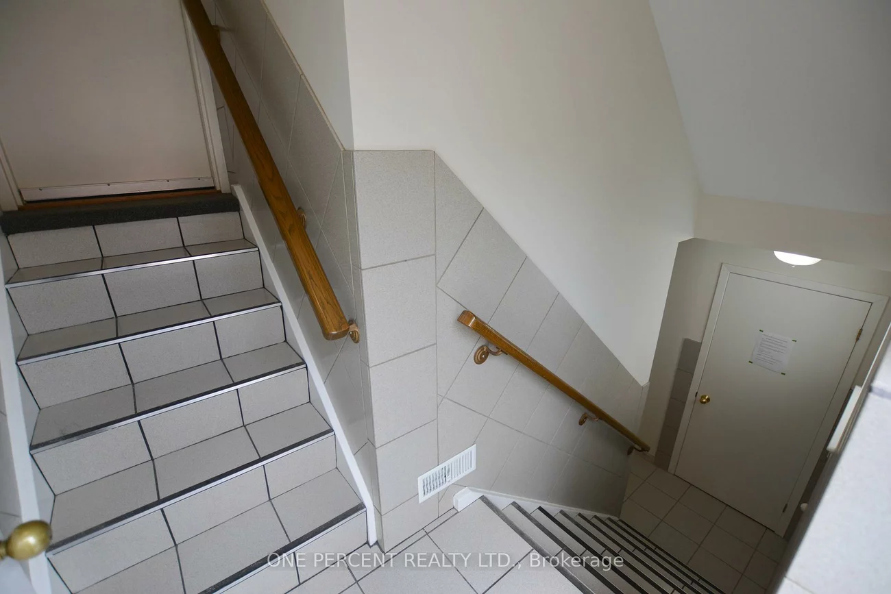 204, Sheppard, Lansing-Westgate, Toronto