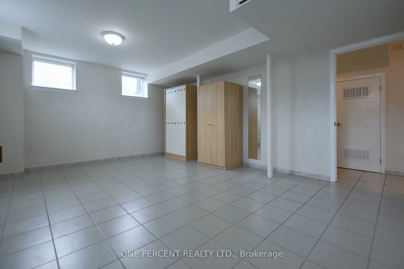 204, Sheppard, Lansing-Westgate, Toronto