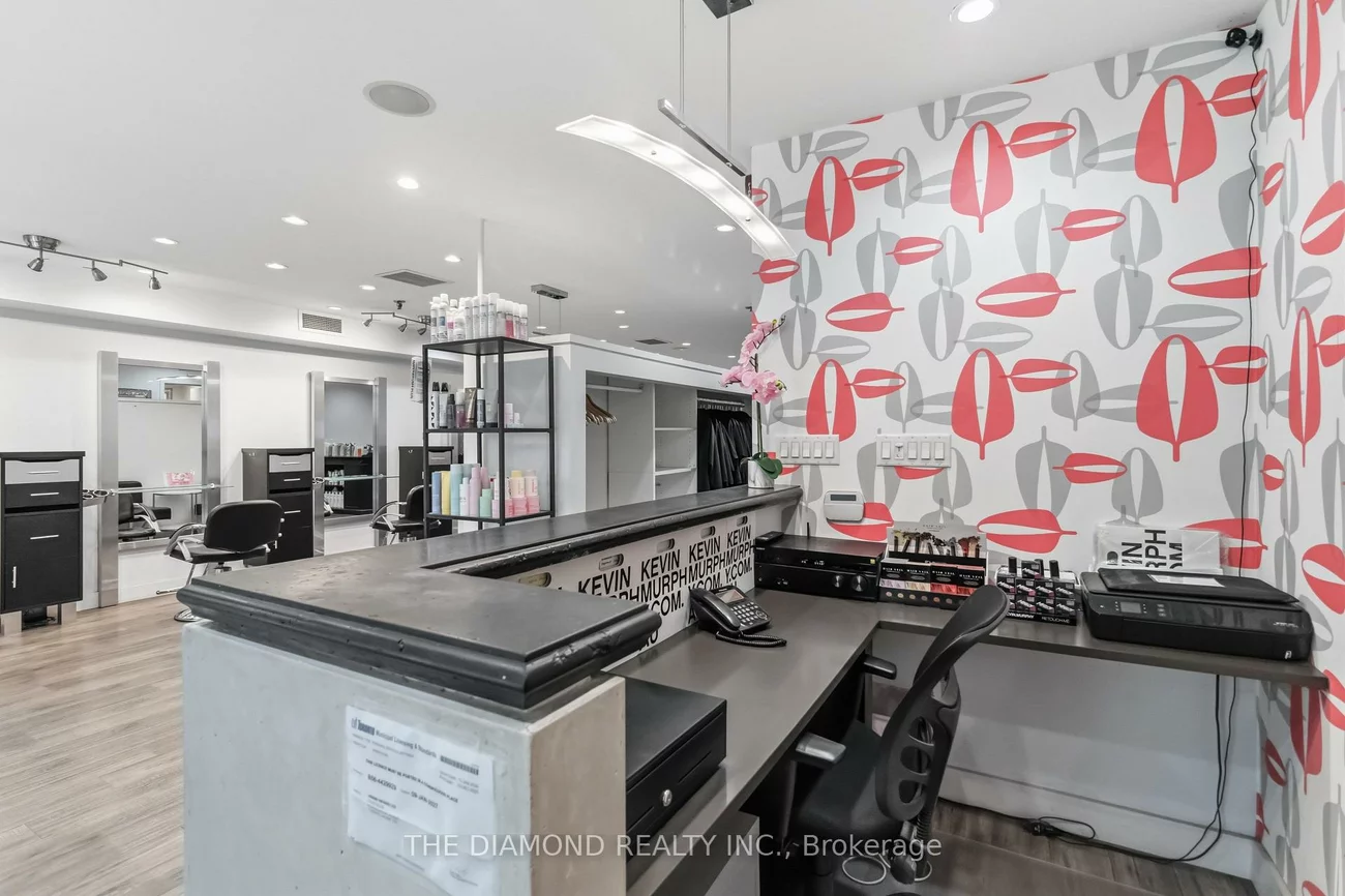 68, Scollard, Annex, Toronto