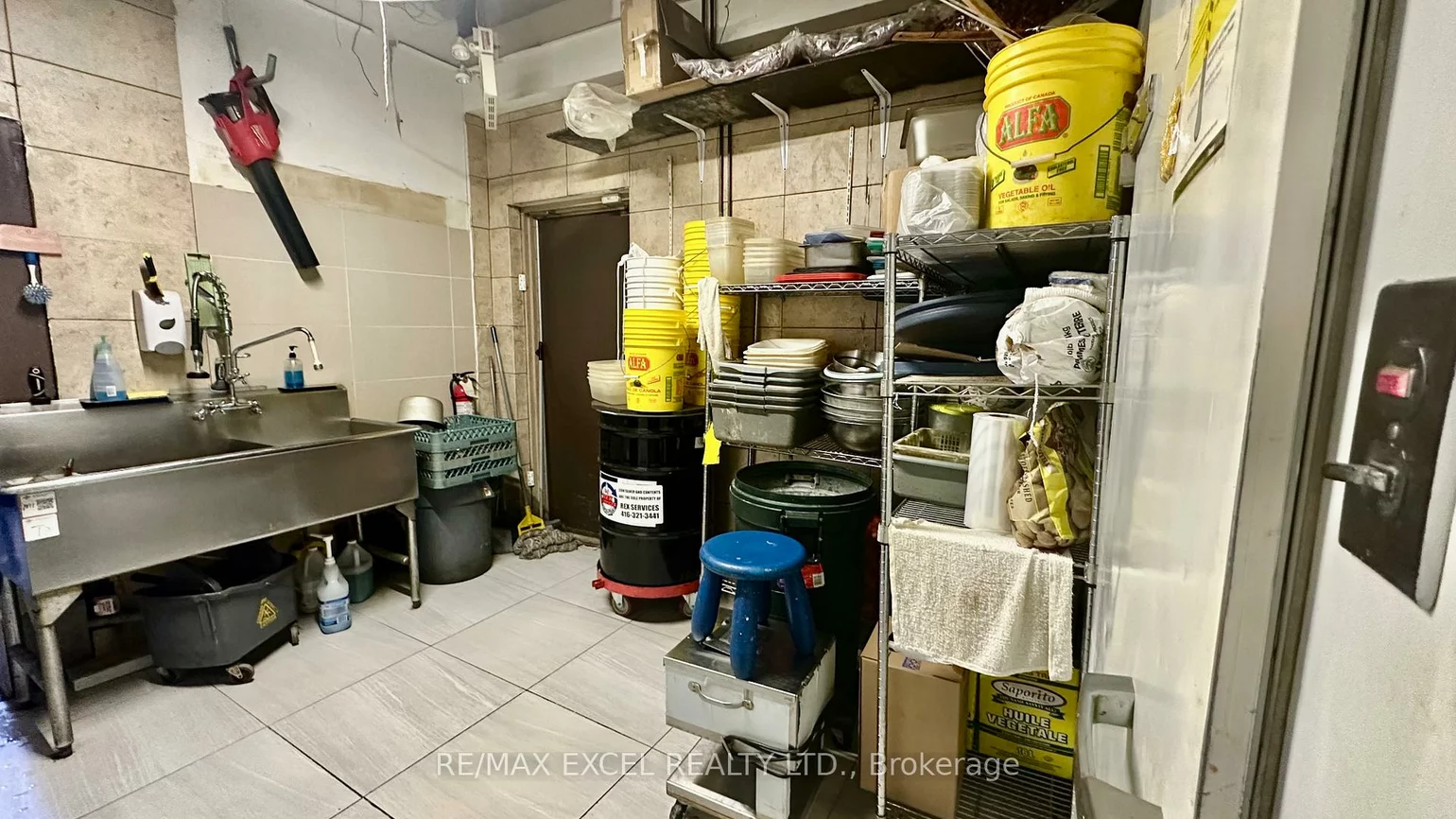 62, Overlea, Thorncliffe Park, Toronto