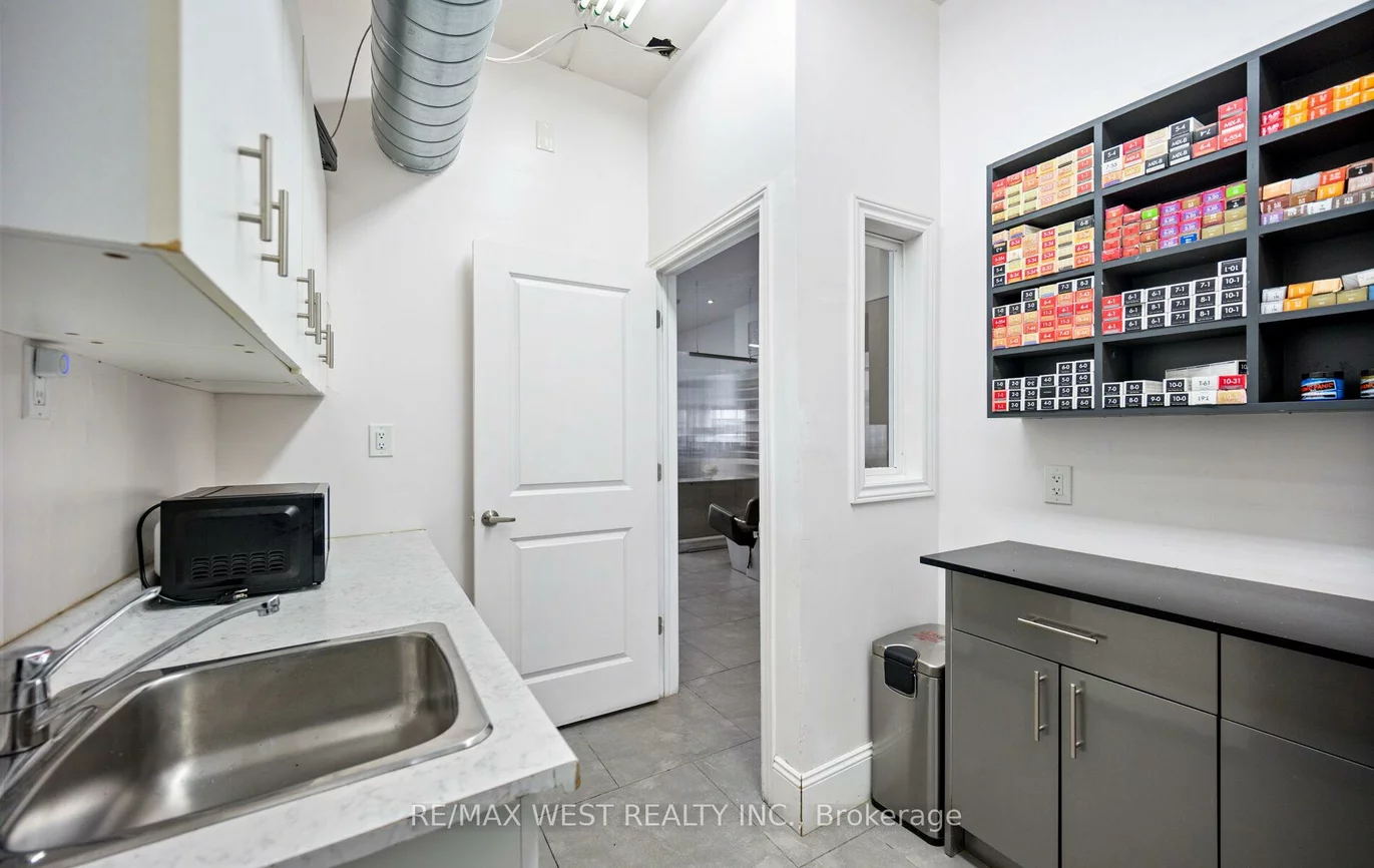 374, Oakwood, Oakwood Village, Toronto