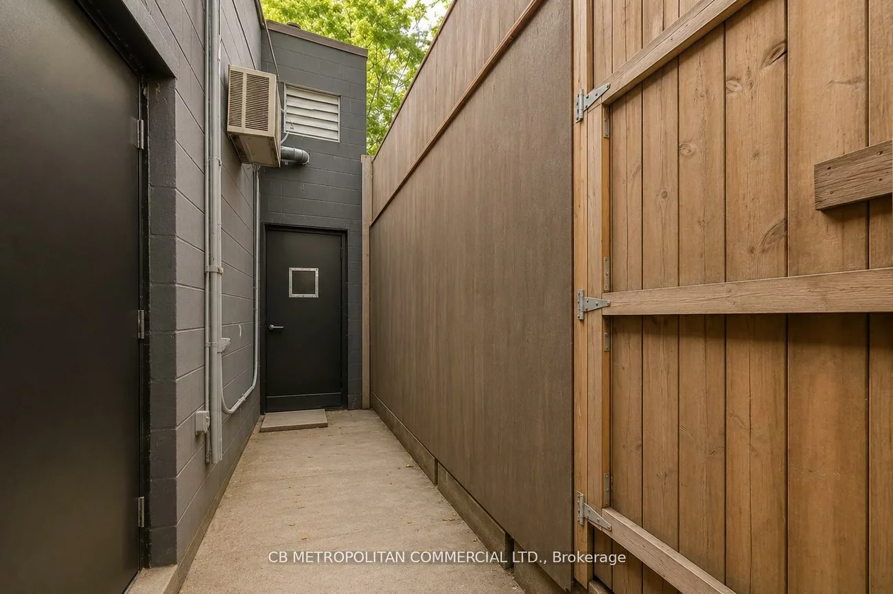 193 1/2, Baldwin, Kensington-Chinatown, Toronto