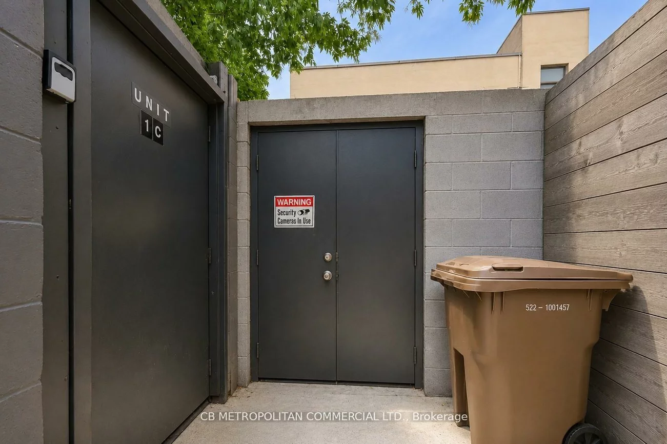 193 1/2, Baldwin, Kensington-Chinatown, Toronto