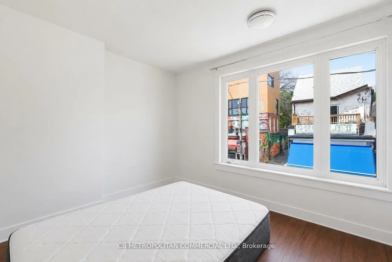 193 1/2, Baldwin, Kensington-Chinatown, Toronto