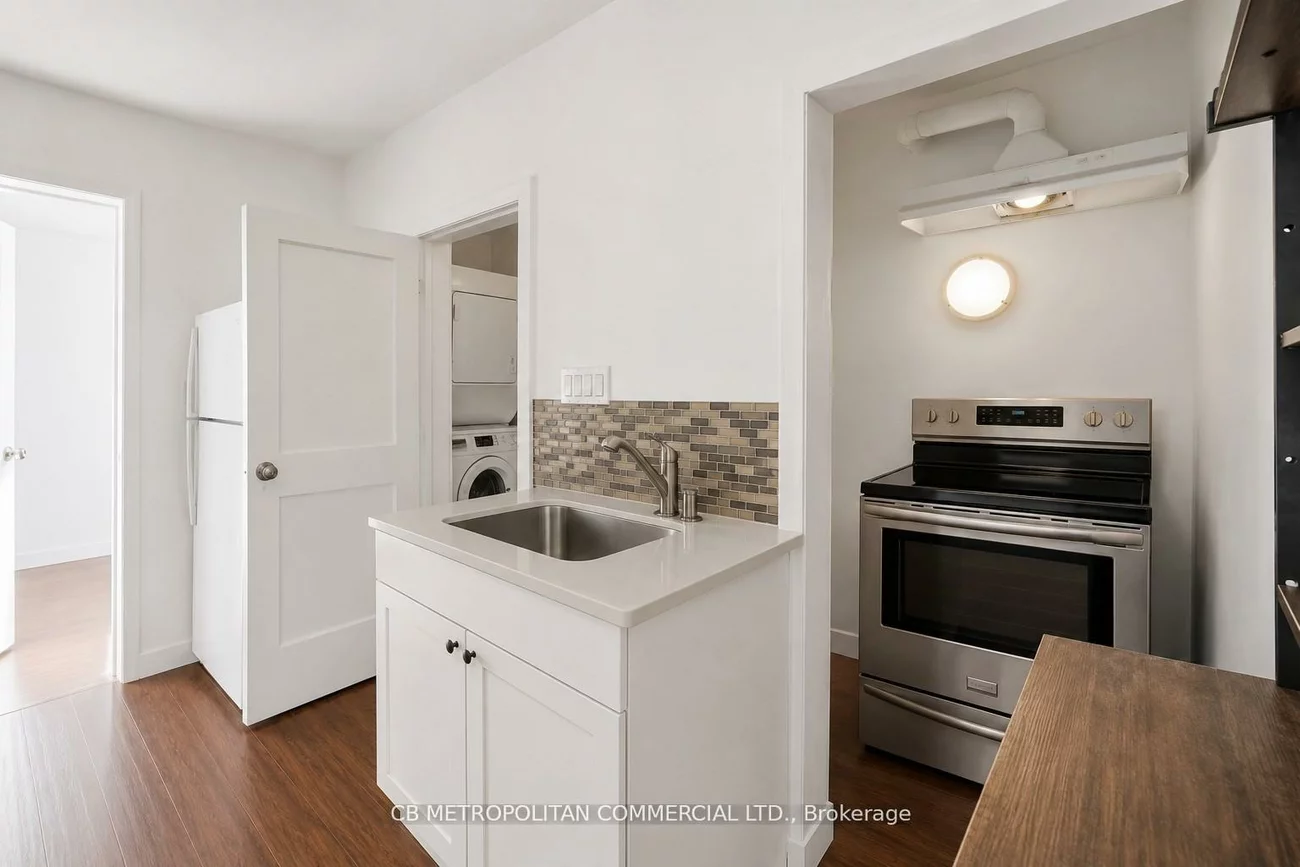 193 1/2, Baldwin, Kensington-Chinatown, Toronto